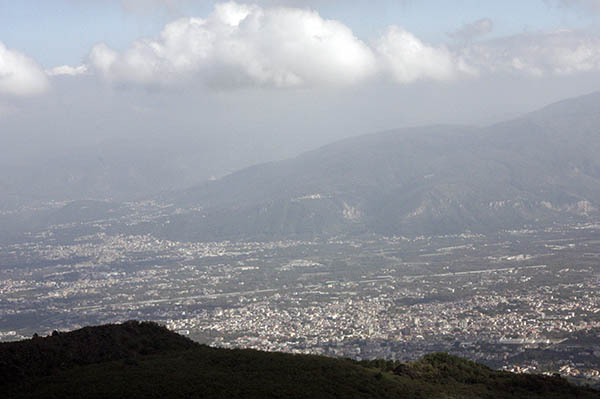 Vista dal lato Sud del cono del Vesuvio FP (6)